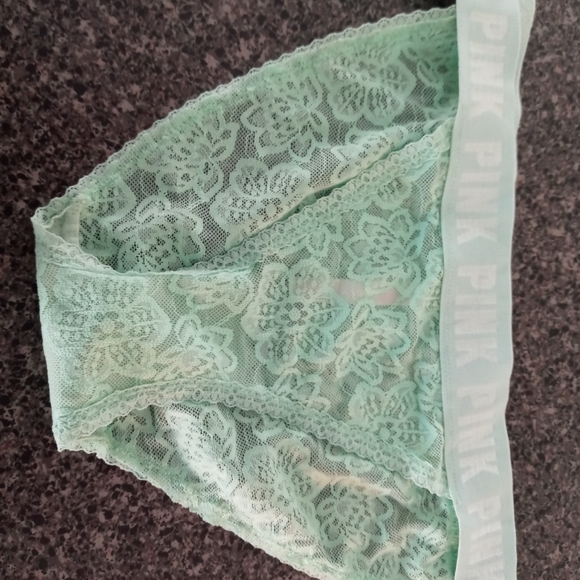 Victoria Secret Bikini cut panties - Picture 1 of 3